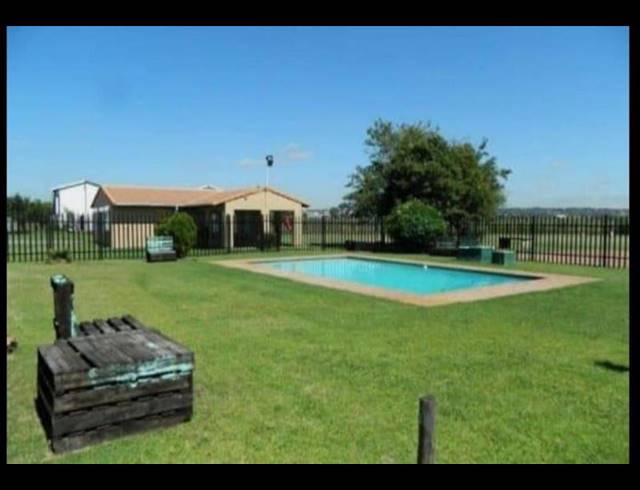 3 BEDROOM TOWNHOUSE FOR SALE IN ELSPARK